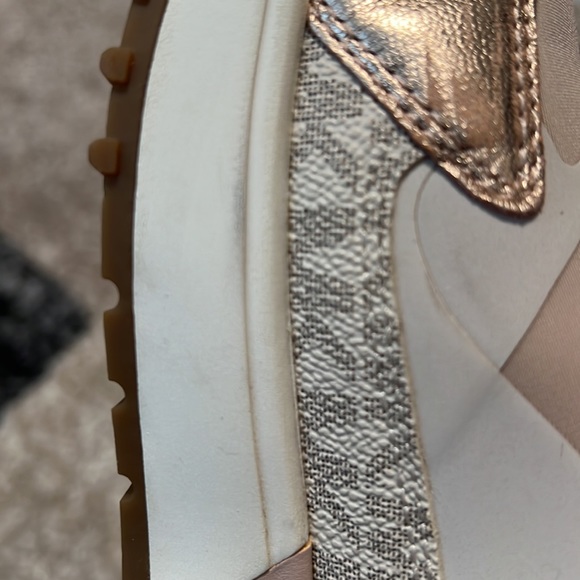 MICHAEL Michael Kors Theo Sport sneakers, soft pink, size 7.5 GUC! - Picture 9 of 9